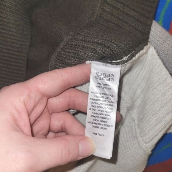 New Tahari Green Gray Colorblock Sweater Medium - Picture 9 of 10